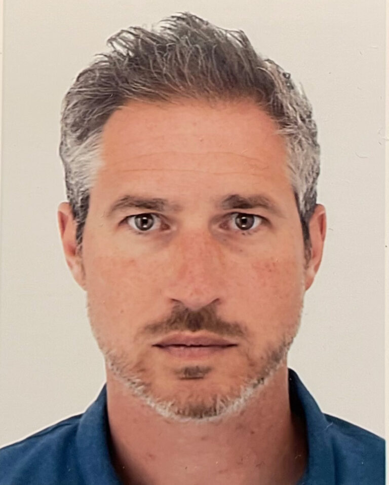 vincent deutsch 1 768x956